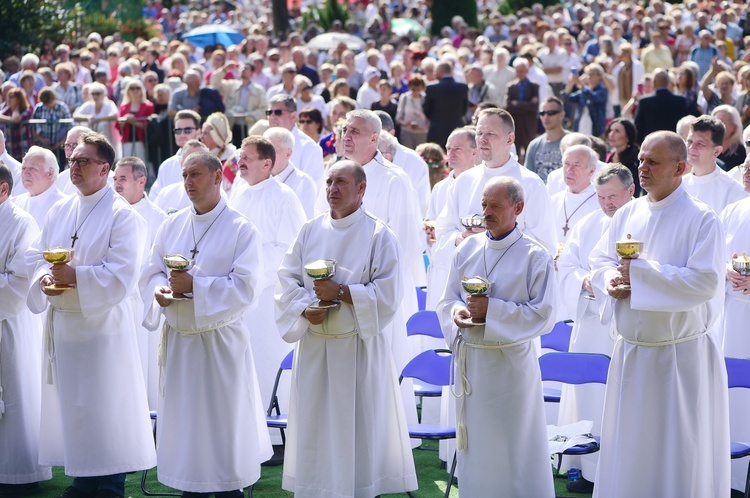 Odpust i dożynki diecezjalne w Gietrzwałdzie