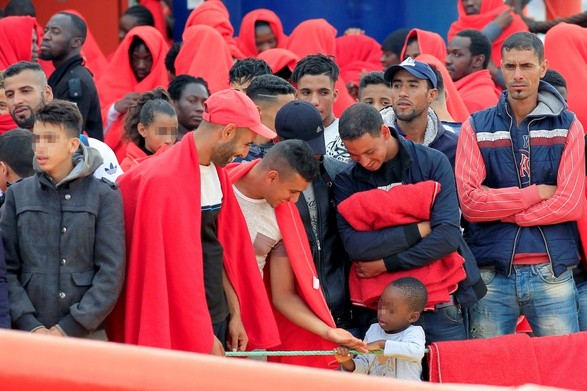 Premier Czech o migrantach z Afryki Płn.