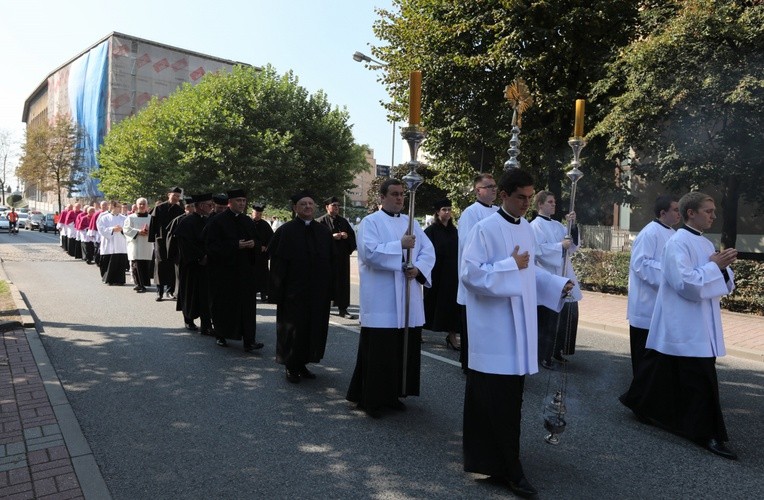 Pogrzeb abp. Szczepana Wesołego – cz. 2