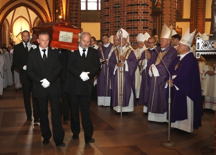 Pogrzeb abp. Szczepana Wesołego – cz. 2