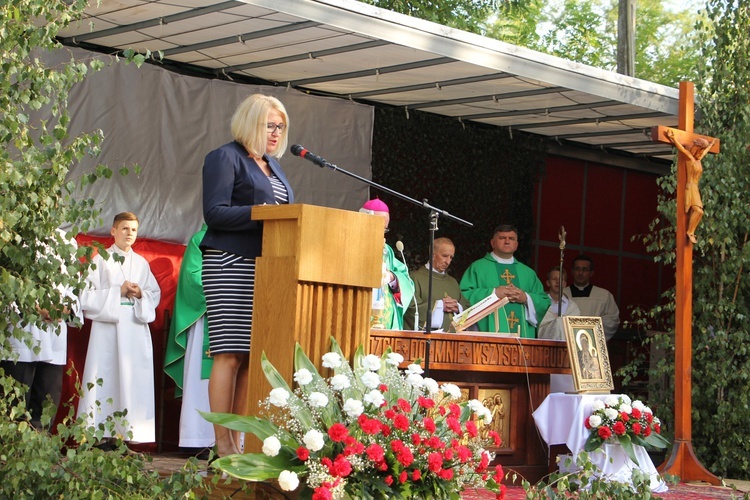 Uroczystość patriotyczna w Starych Budach