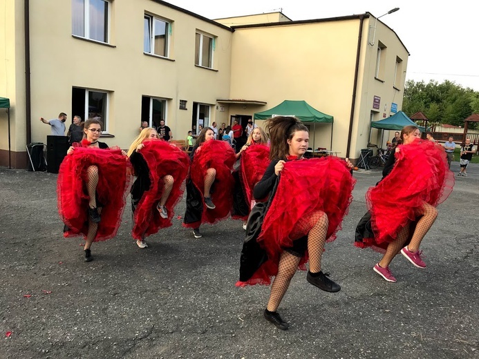 Urodziny NMP i dożynki wiejskie