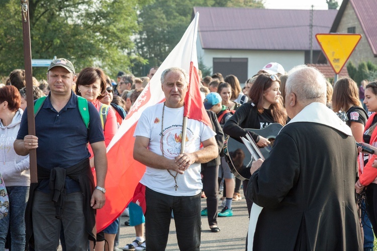 Pielgrzymi wyruszyli z Małca