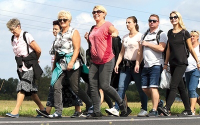 ▲	Pielgrzymka Ziemi Głogowskiej do sanktuarium MB Jutrzenki Nadziei. 