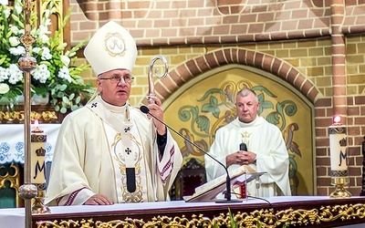 – Chrystus żąda od nas całkowitego, radykalnego opowiedzenia się za Nim, ale też nas do tego zadania uzdalnia – podkreślał abp Górzyński.