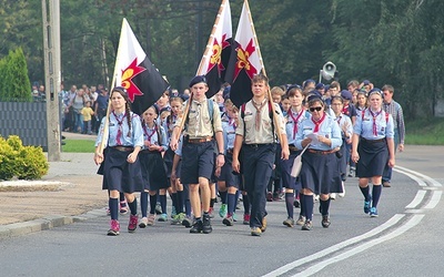 Z Rybnika-Niewiadomia dotarło piechotą 182 Skautów Europy i ich bliskich. Skauci – czyli harcerze katoliccy – przyjechali  na tę pielgrzymkę z całego Górnego Śląska.