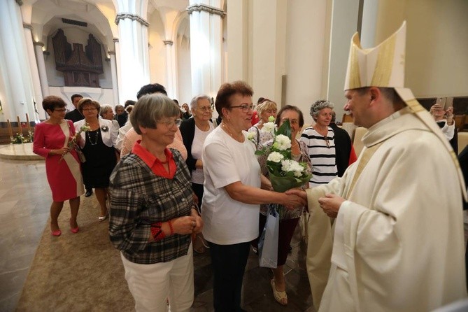 Świecenia biskupie w katedrze cz.2 - życzenia