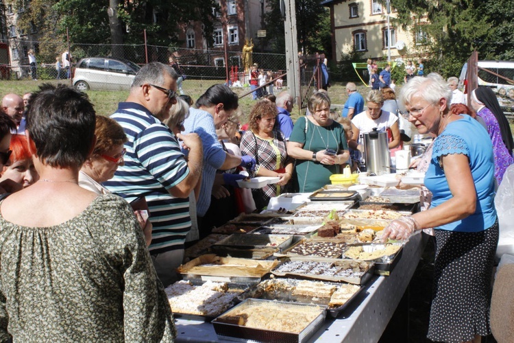 Festyn urodzinowy dla Matki Bożej w Wałbrzychu