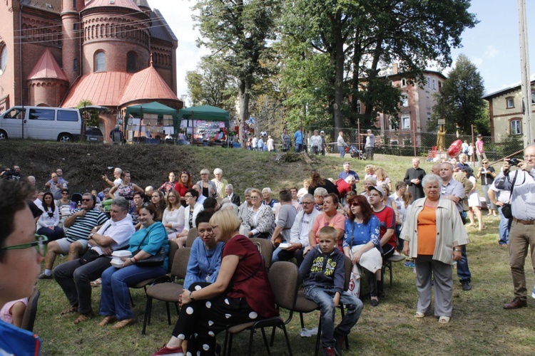 Festyn urodzinowy dla Matki Bożej w Wałbrzychu