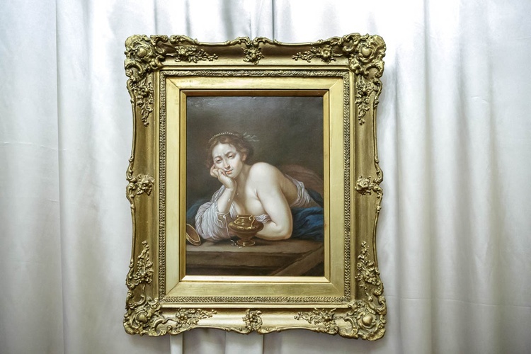 Ekspozycja z obrazem "Portret Izmondy" w pałacu
