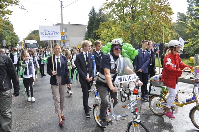 Skierniewickie Święto Kwiatów, Owoców i Warzyw - parada, cz. 1