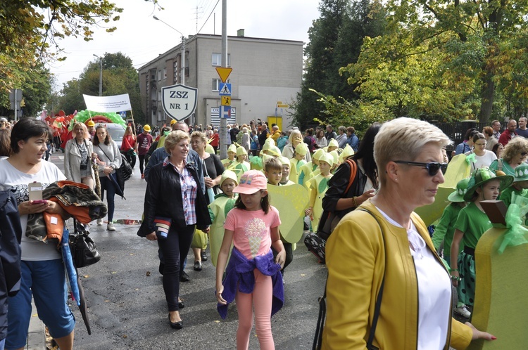 Skierniewickie Święto Kwiatów, Owoców i Warzyw - parada, cz. 1