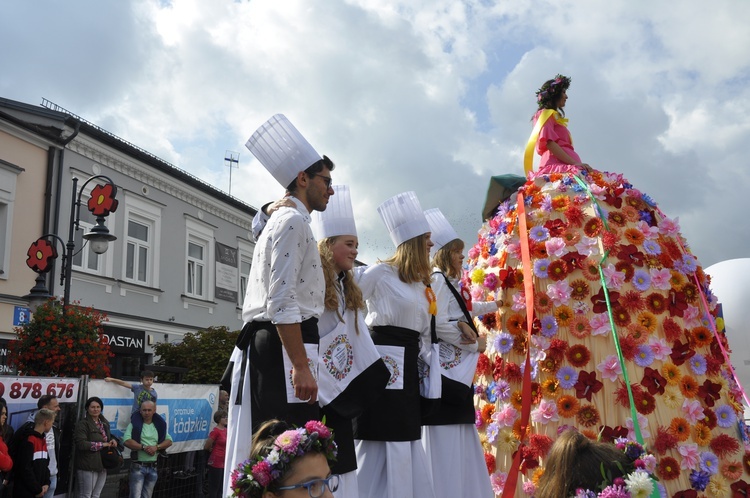 Skierniewickie Święto Kwiatów, Owoców i Warzyw - parada, cz. 1