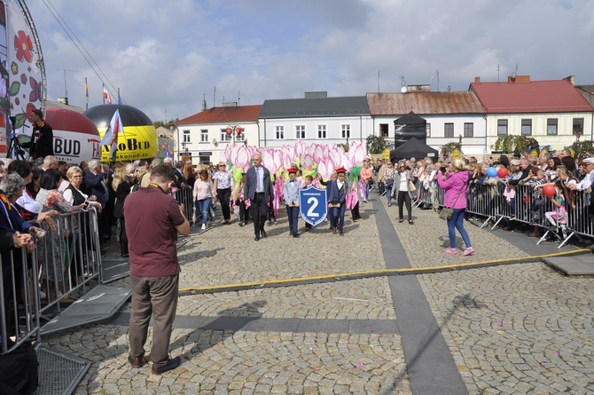 Skierniewickie Święto Kwiatów, Owoców i Warzyw - parada, cz. 1