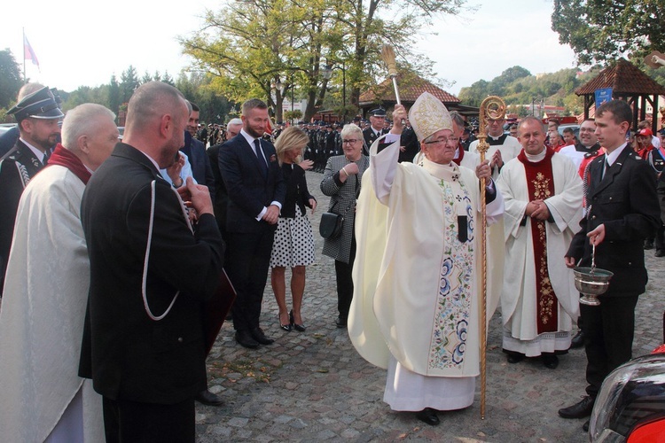 Msza św. w 90. rocznicę powstania OSP w Żukowie