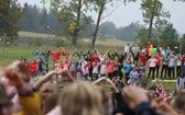 Pielgrzymka dzieci do Rostkowa