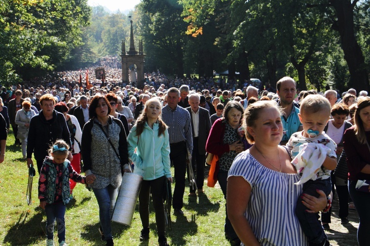 Pielgrzymka Rodzin 2018 - Droga Krzyżowa