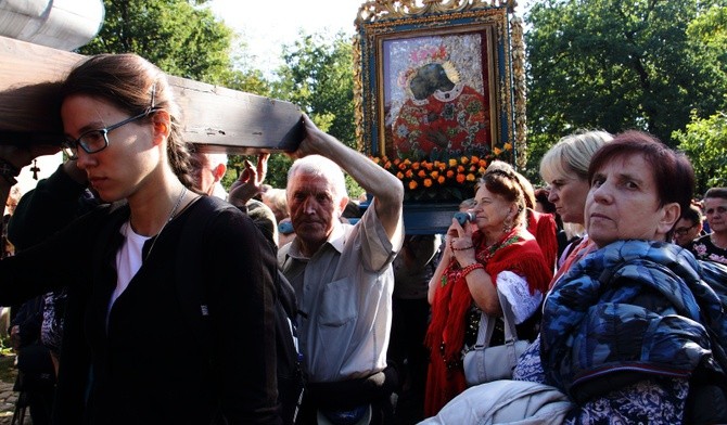 Nie bójcie się krzyczącego tłumu