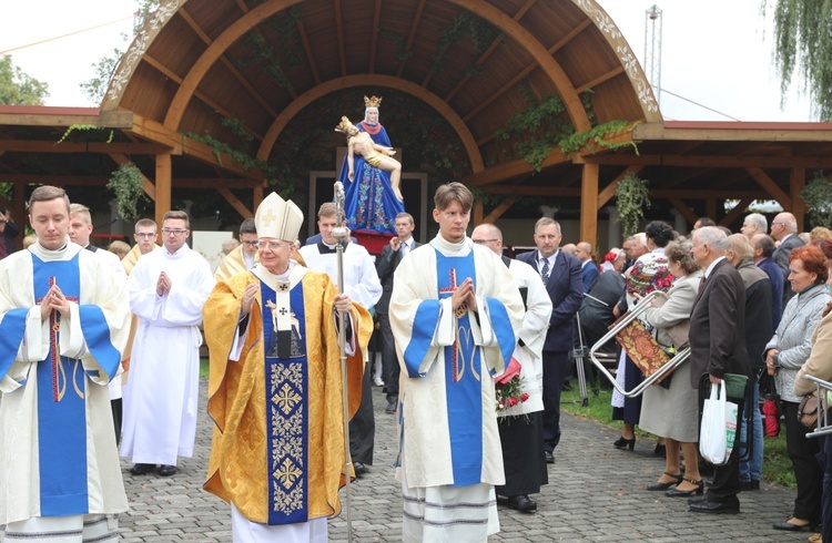 25. rocznica koronacji Piety Hałcnowskiej 