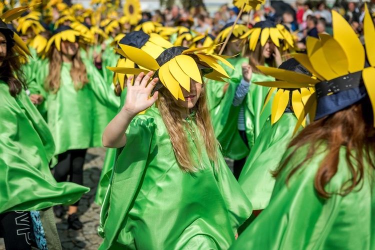 Skierniewickie Święto Kwiatów, Owoców i Warzyw - parada, cz. 2