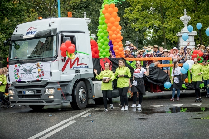 Skierniewickie Święto Kwiatów, Owoców i Warzyw - parada, cz. 2