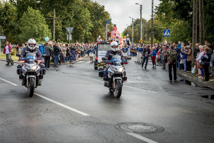 Skierniewickie Święto Kwiatów, Owoców i Warzyw - parada, cz. 2