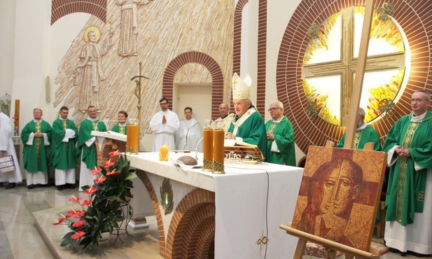 Uratowali dziesiątki tysięcy małżeństw, zostali odznaczeni