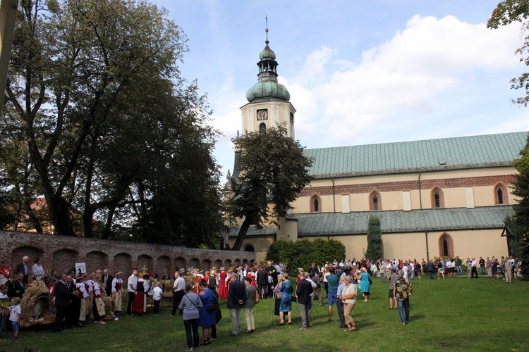 Dożynki diecezjalne w Rudach