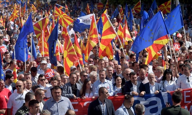 Wielotysięczna demonstracja poparcia dla UE i NATO w Macedonii