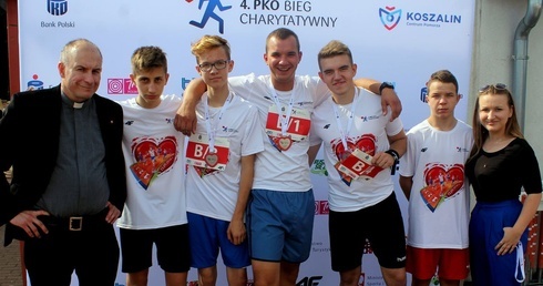 Koszalinianie pobiegli, Caritas nakarmi