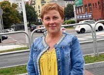 ▲	Pani Oksana zajmuje się działalnością charytatywną w swojej parafii. Wspierała m.in. żołnierzy walczących na wschodzie Ukrainy.
