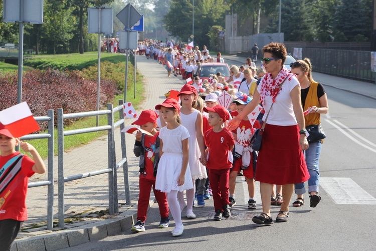 Korowód niepodległościowy w Łowiczu