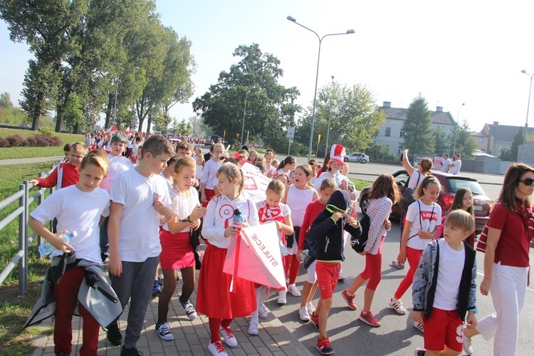 Korowód niepodległościowy w Łowiczu