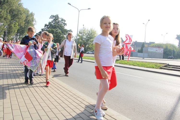 Korowód niepodległościowy w Łowiczu