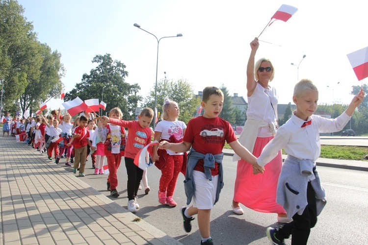 Korowód niepodległościowy w Łowiczu