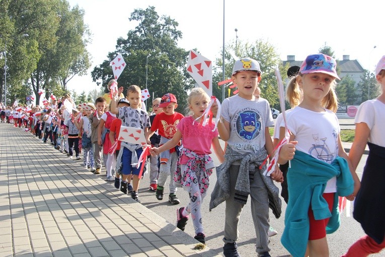 Korowód niepodległościowy w Łowiczu