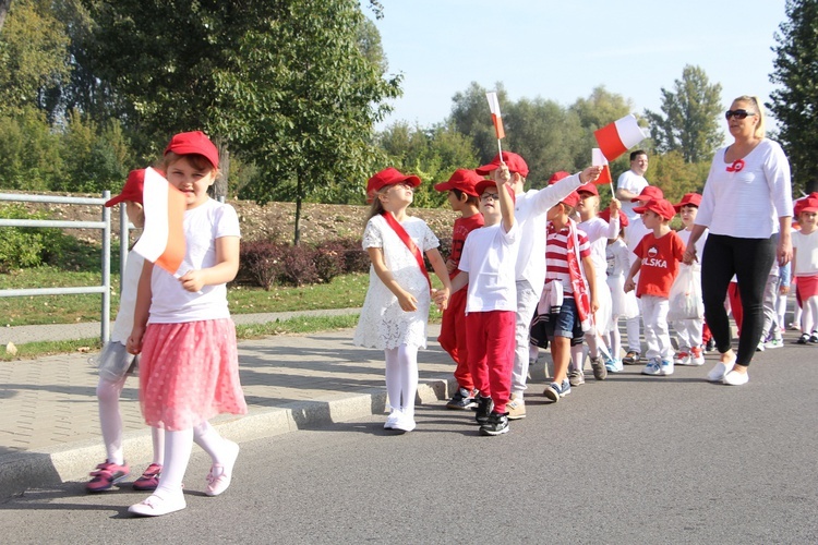 Korowód niepodległościowy w Łowiczu