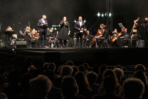 Koncert "Zachwyca mnie mój Bóg"