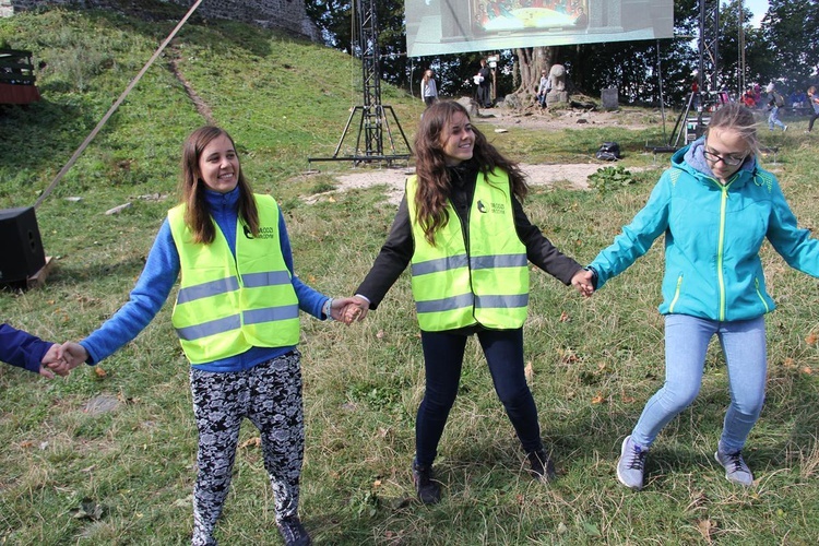 Spotkanie młodzieży na Ślęży, cz. 1