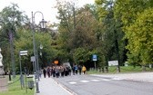 Nocna pielgrzymka młodzieży