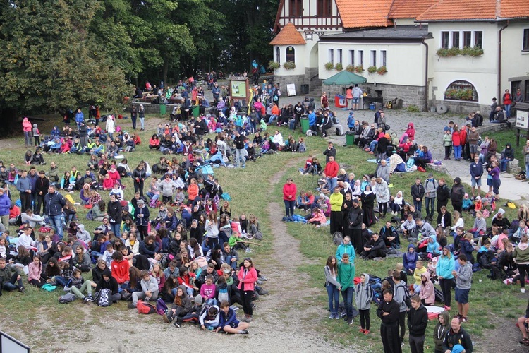 Spotkanie młodzieży na Ślęży, cz. 2