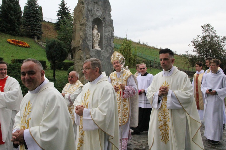 Konsekracja kościoła w Przysietnicy