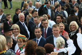 Mateusz Morawiecki wśród rolników w Wąwolnicy