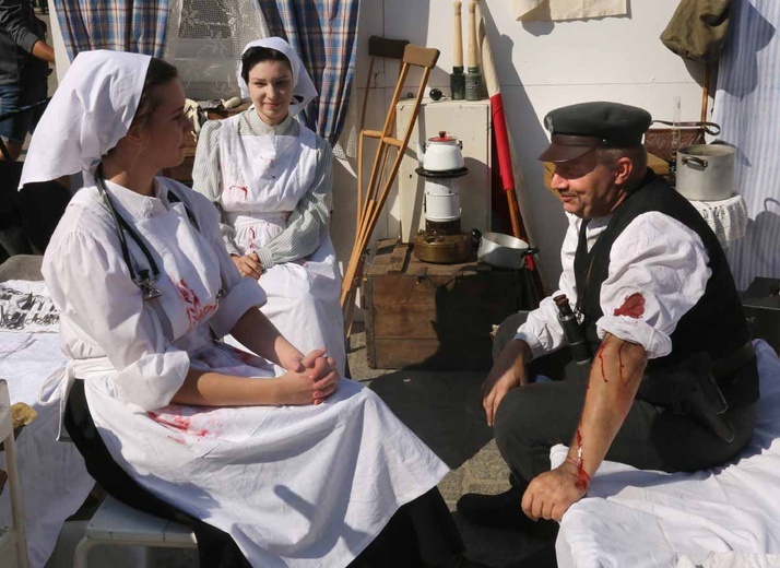 Piknik patriotyczny na Rynku Głównym w Krakowie