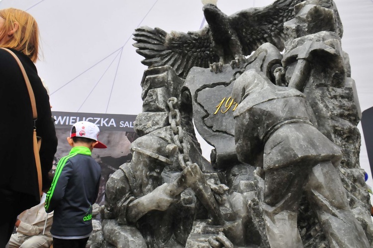 Piknik patriotyczny na Rynku Głównym w Krakowie cz. 2