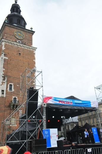 Piknik patriotyczny na Rynku Głównym w Krakowie cz. 2