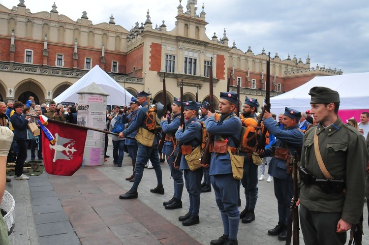 Piknik patriotyczny na Rynku Głównym w Krakowie cz. 2