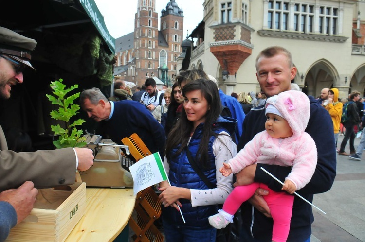 Piknik patriotyczny na Rynku Głównym w Krakowie cz. 2