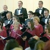 Mieszany Chór Mariański z Krakowa w Orońsku dał koncert z okazji 100. rocznicy odzyskania przez Polskę niepodległości