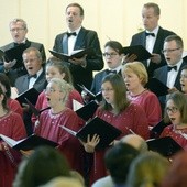 Mieszany Chór Mariański z Krakowa w Orońsku dał koncert z okazji 100. rocznicy odzyskania przez Polskę niepodległości
